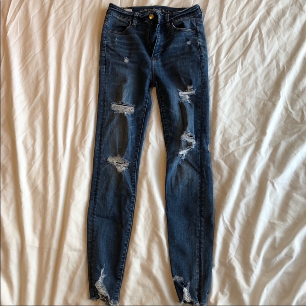 American eagle distressed jeans